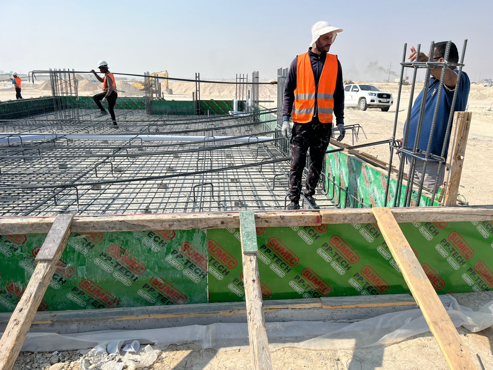 Construction of 5 residential villas for Emaar Gulf's Roshan project